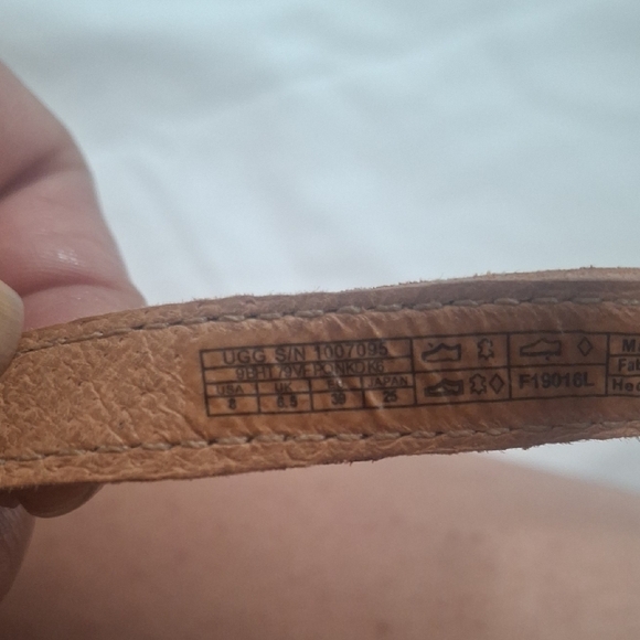 UGG Tan Leather Women's Sandals Size 8 - Picture 7 of 8